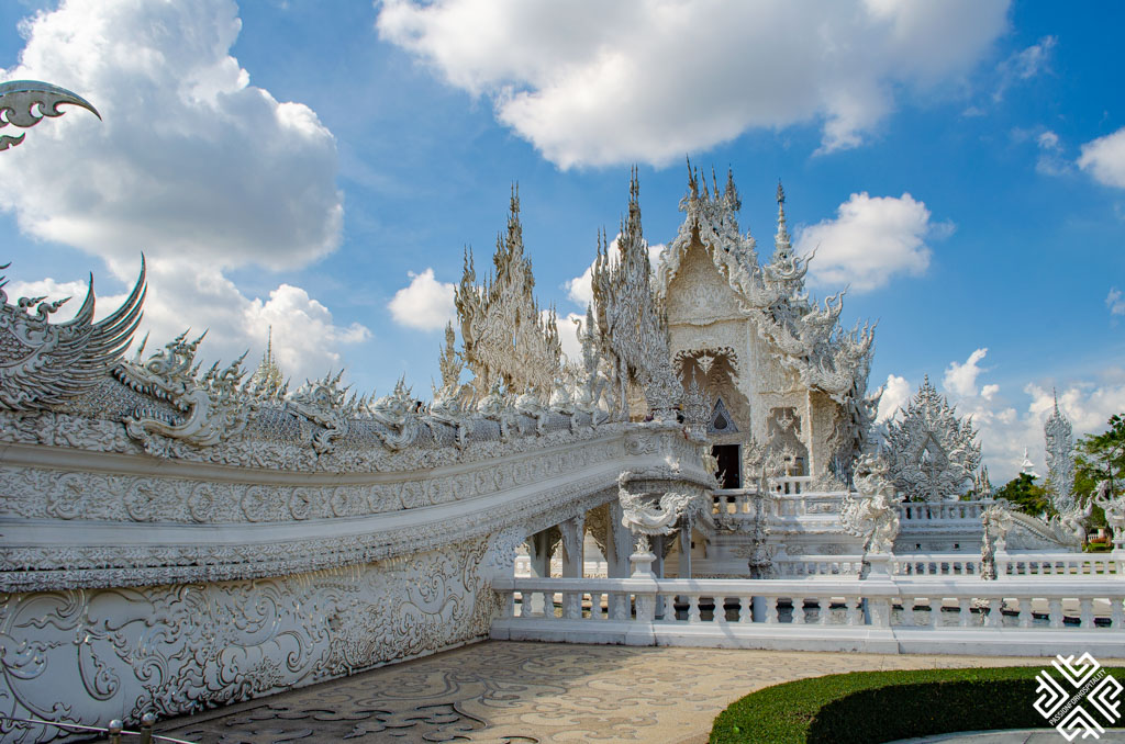 Visiting The White Temple is one of the best things to do in Chiang Rai